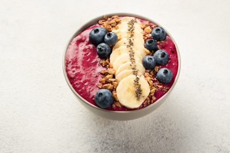 Resep Sehat YOLO - Berry Smoothie Bowl